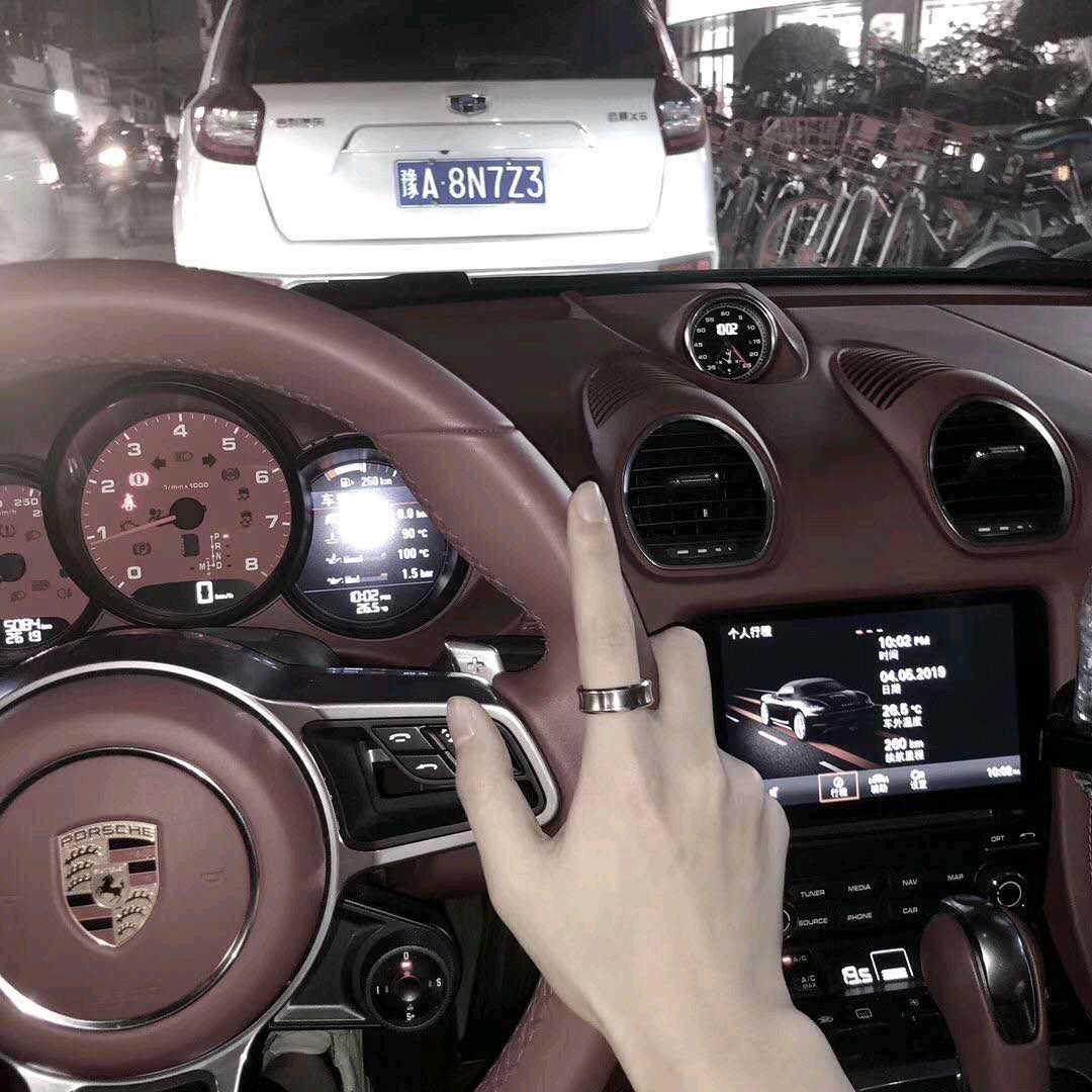 只想躺平的小呆呆