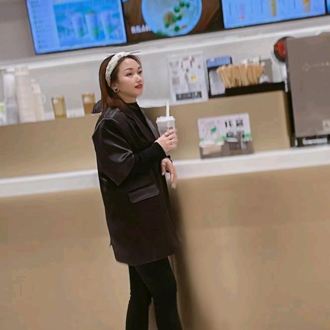 火车站鱼鳞浃服装批发市场，羊毛衫批发零售
