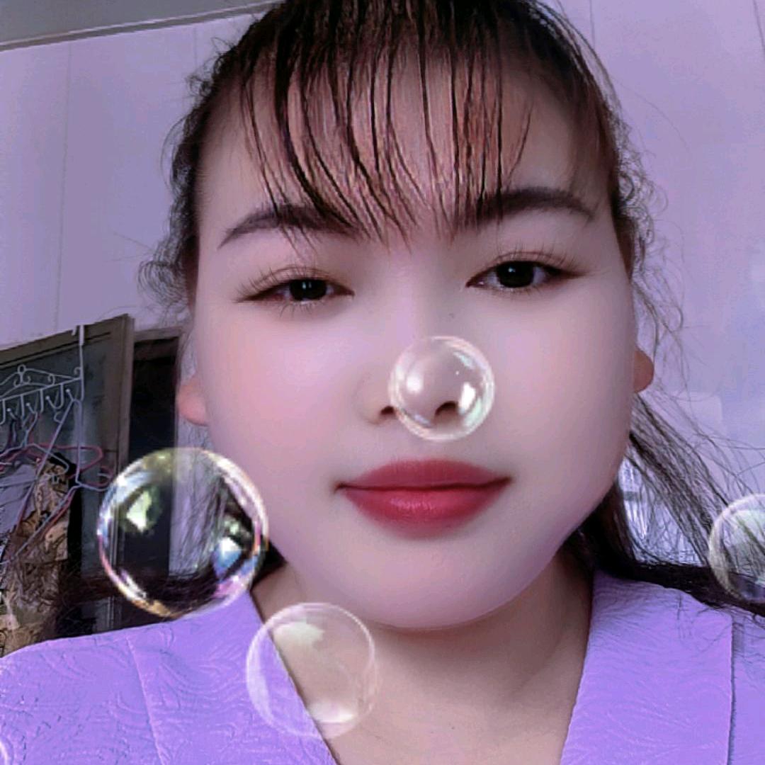 一笑为红颜。