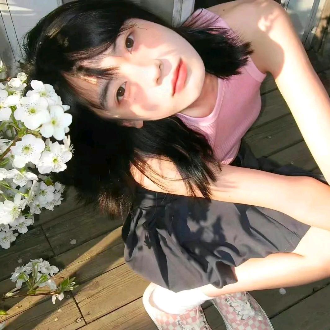 小歪.