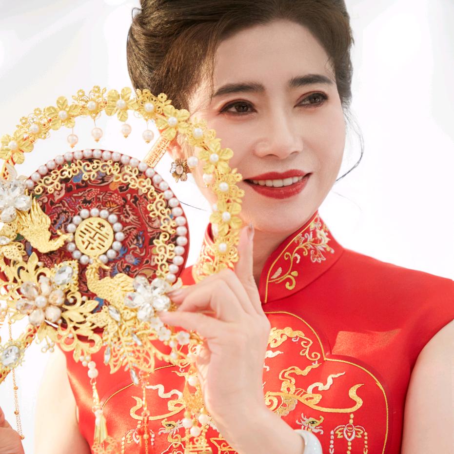 南阳玉秀服饰｜礼服定制