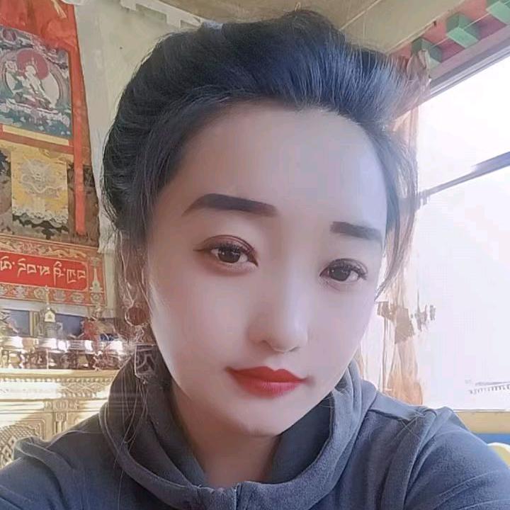 安多卓玛18689068882