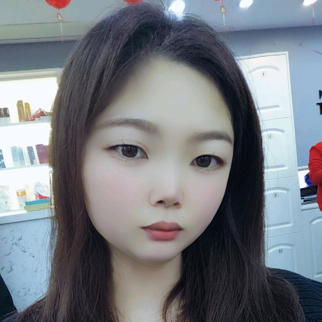 👉小🌹芳🌻吖🥰
