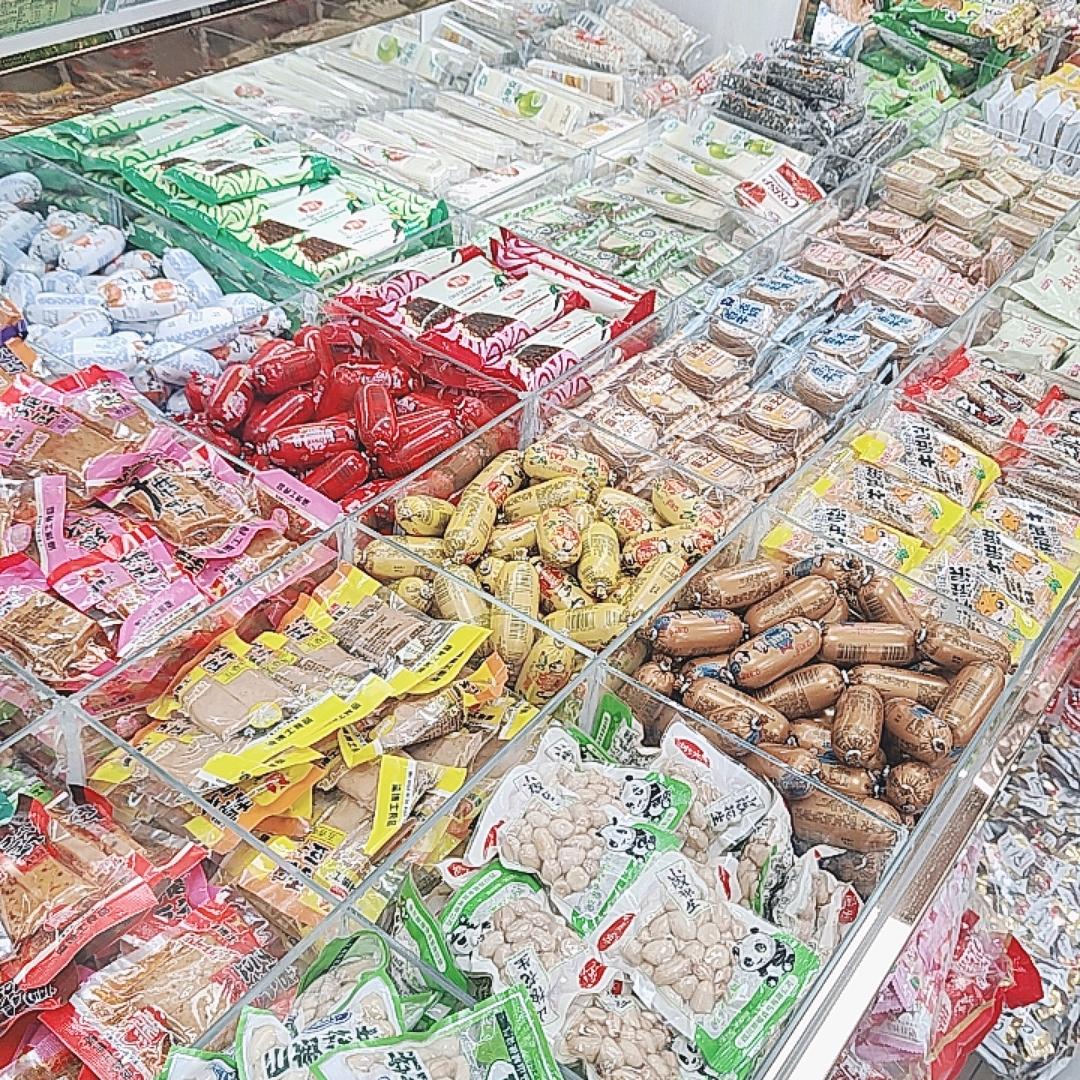 乌市糖果散称零食批发