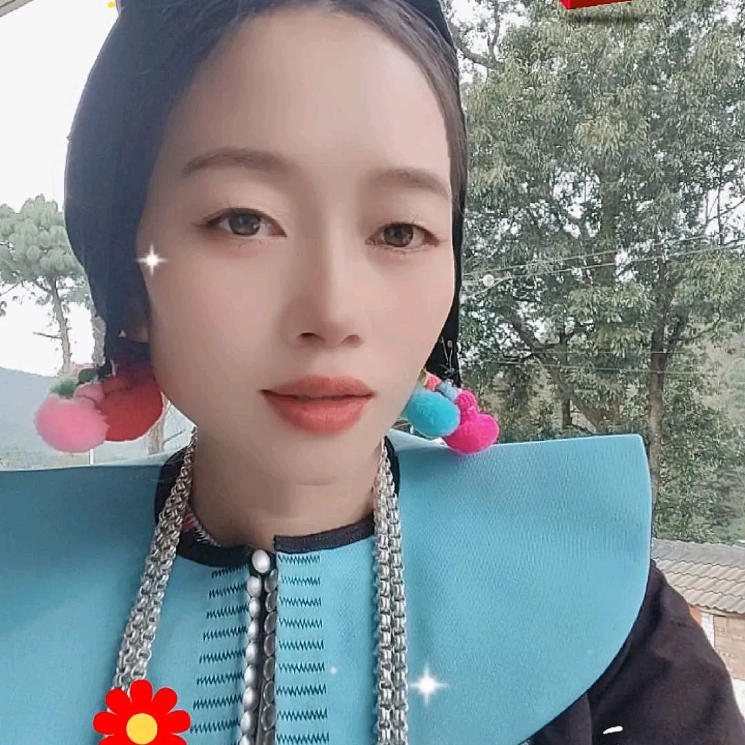 云南瑶家草🌿妹