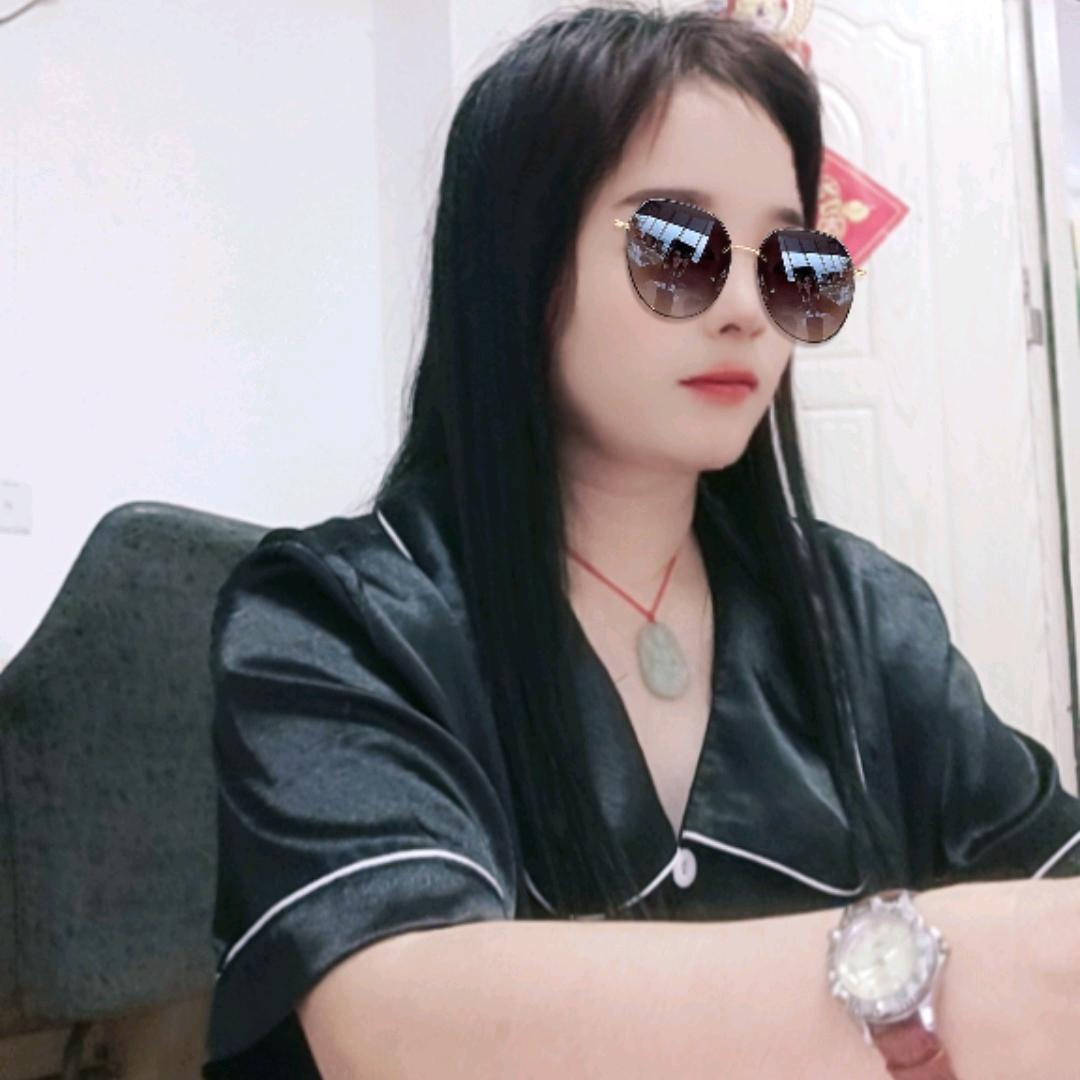 爱与不爱，我都在。