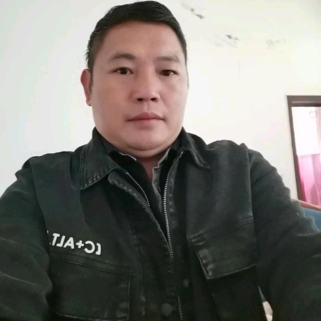 地摊老李。