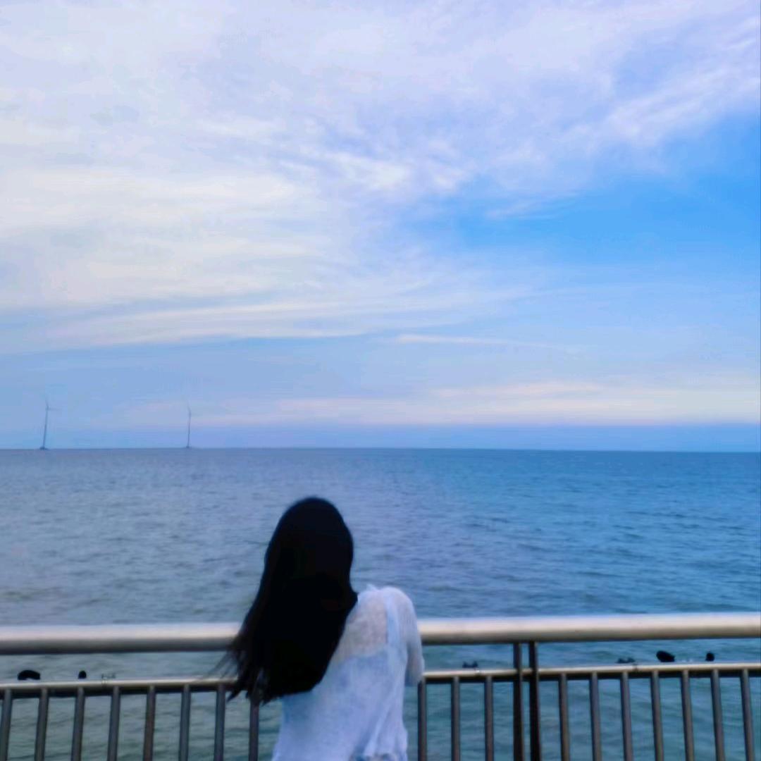 ღ᭄🍒水晶᭄࿐