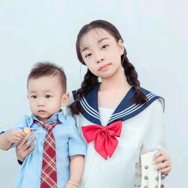 李奶奶（荷香）