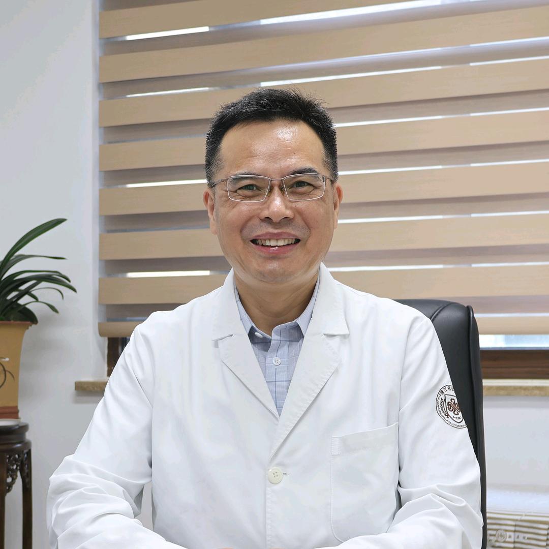 血液科严正松医生