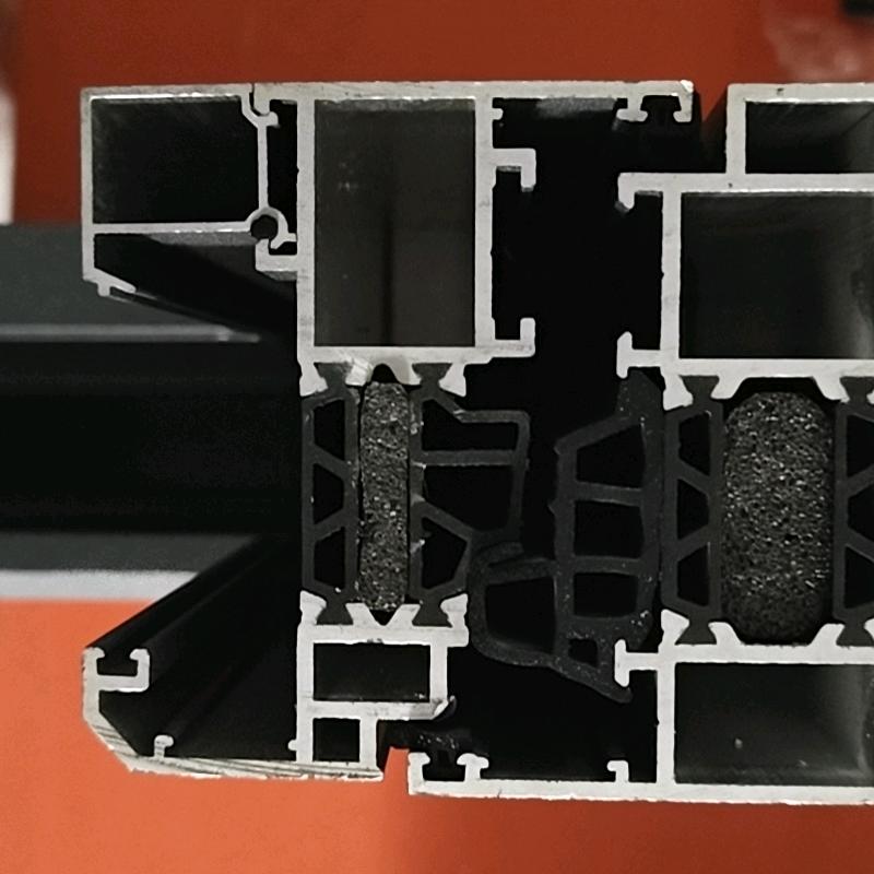 墨蓝卡系统门窗