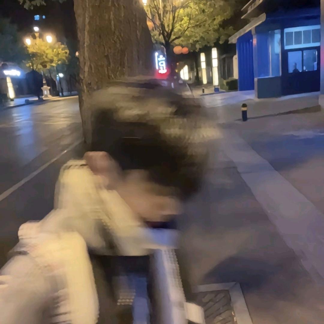 珏