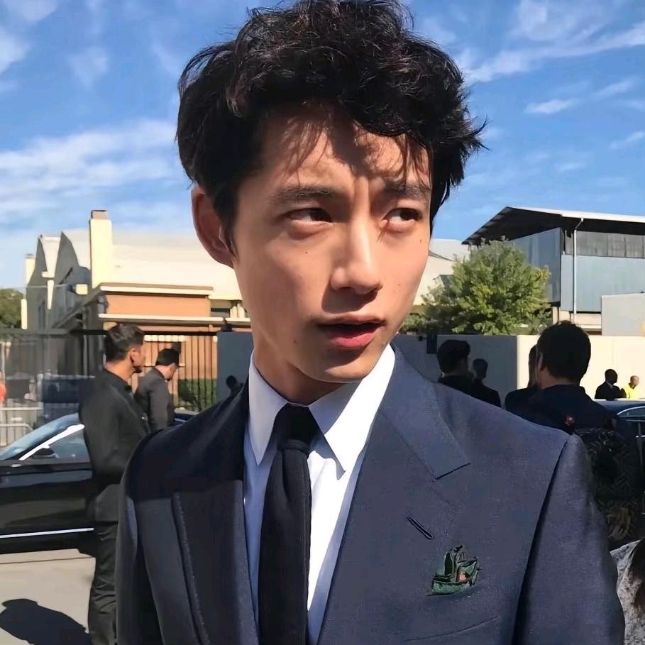 没有双眼皮¹⁰¹⁷