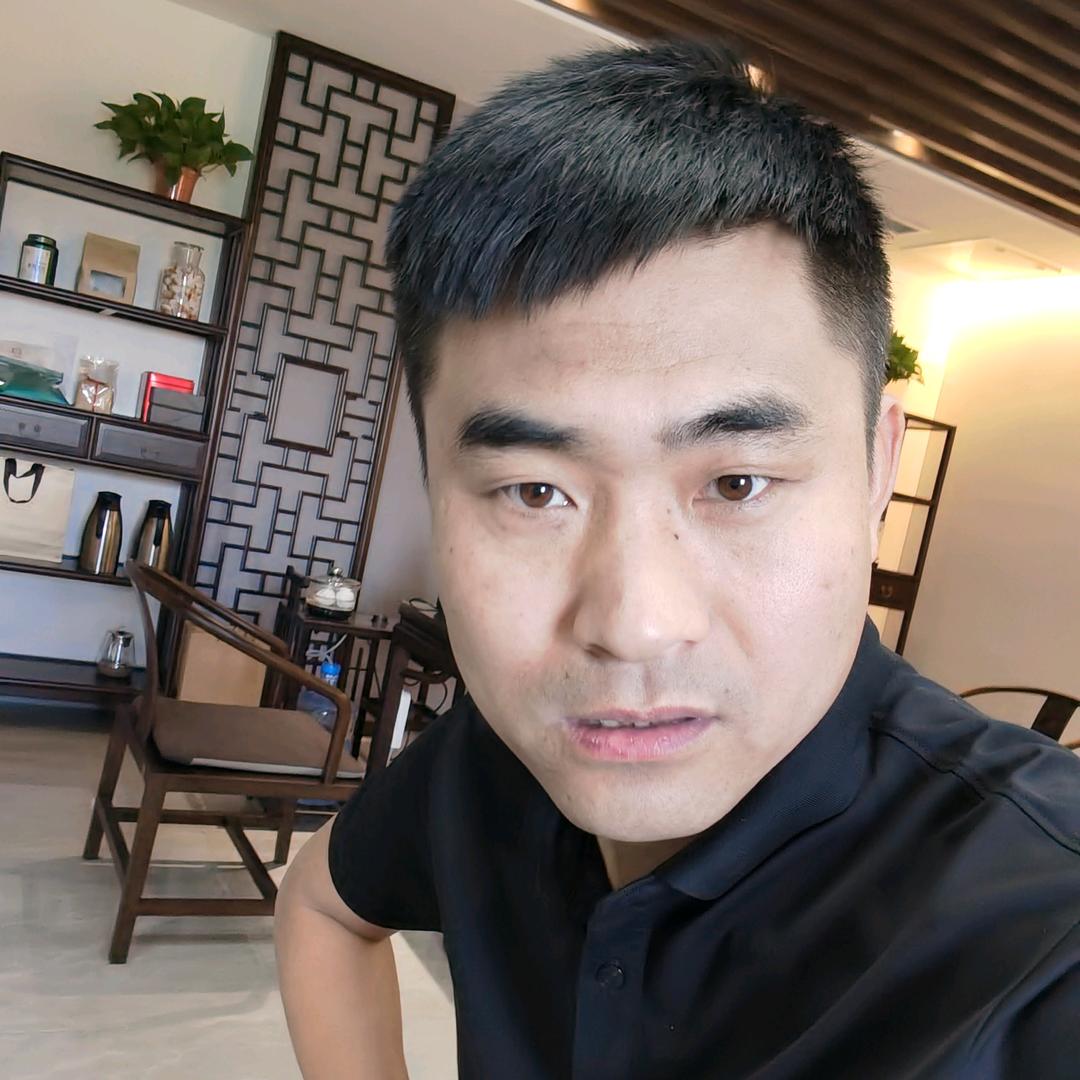 杜英杰