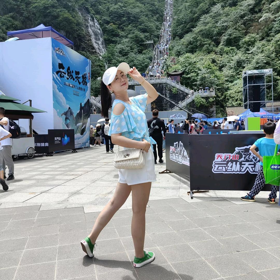 @💃🏻☁️儿爱跳舞