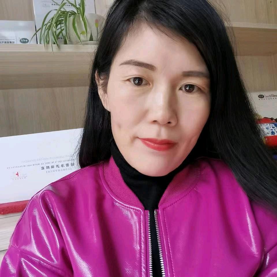 曲中周皮肤管理中心（伙牌店）