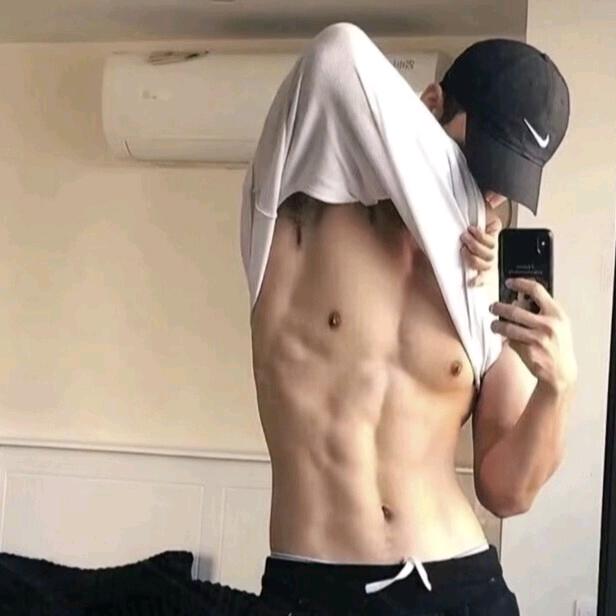 西双版纳，芭芘酒吧傣迪预定，总监，小龙