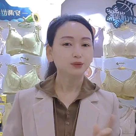 西充奥维丝丽 ～何姐