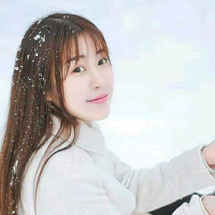 春夏秋冬小桃子