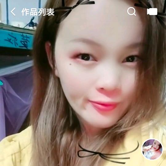 笨笨的傻妞妞