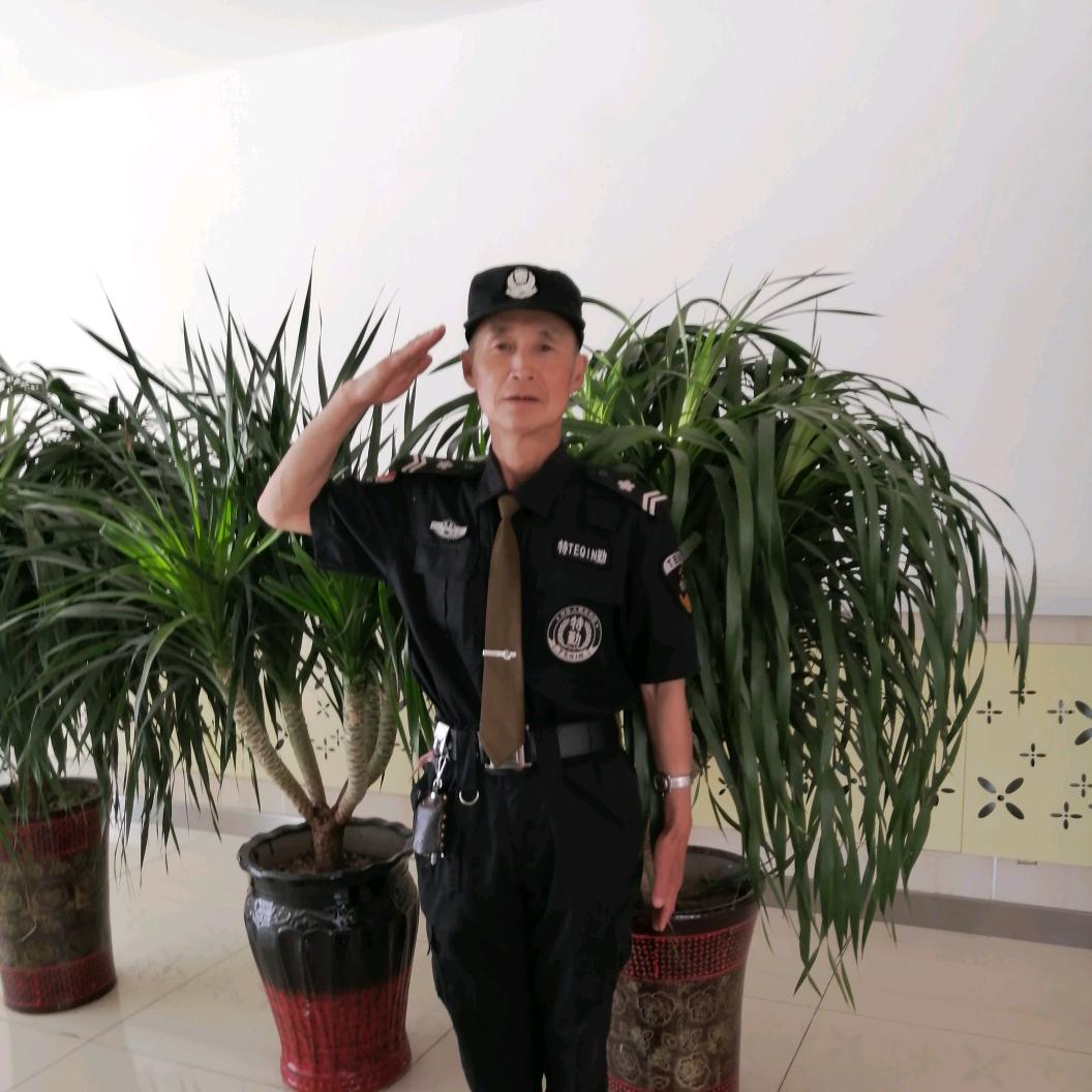 尘世，笑翁