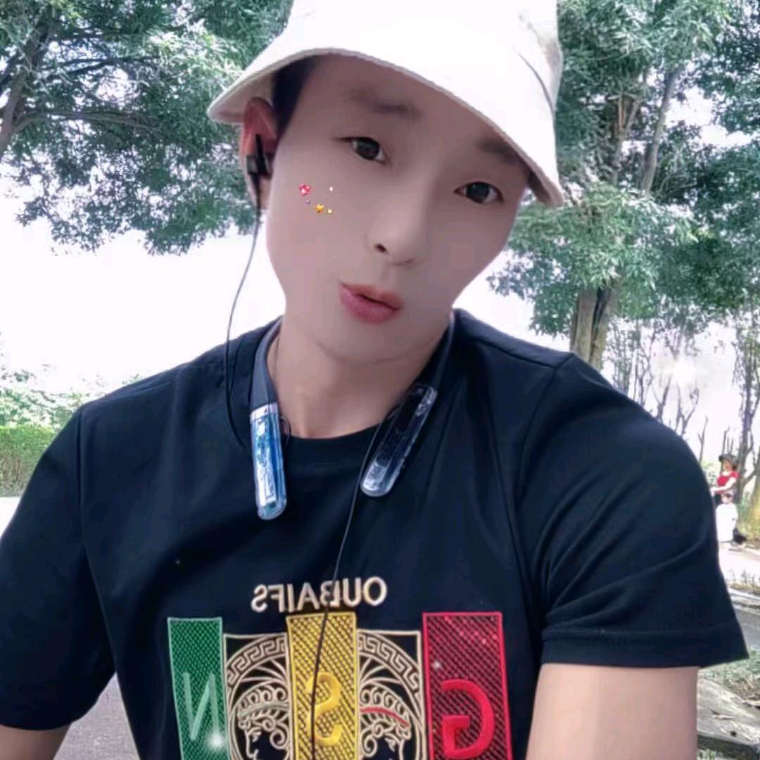 🌺二手男人🌹爱山歌🔥