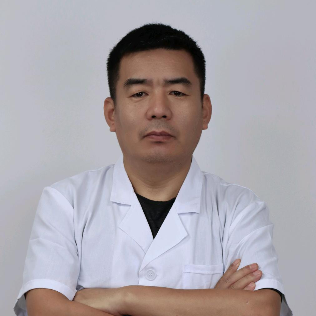 风湿骨病主任李加龙