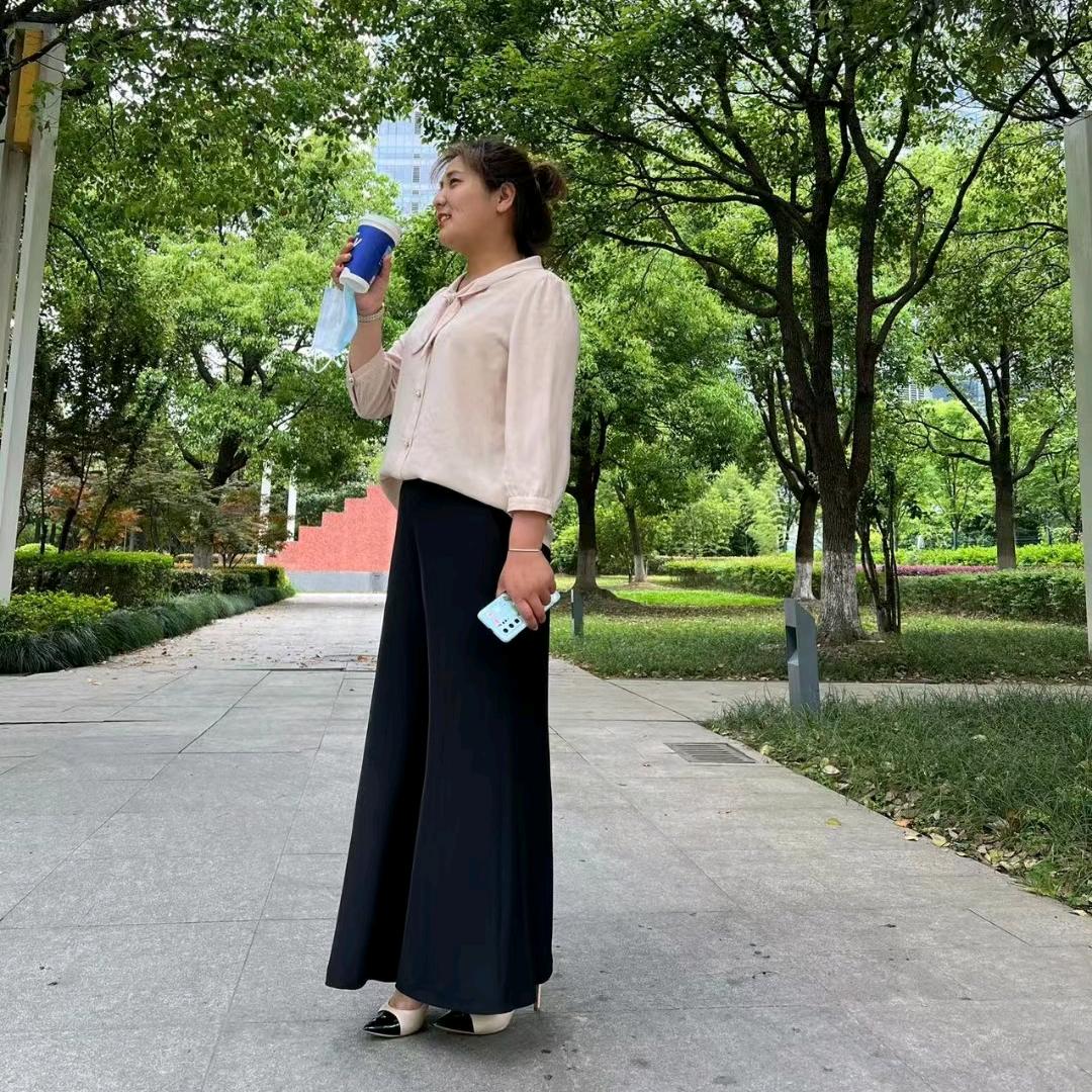 诗雯姓☀️张