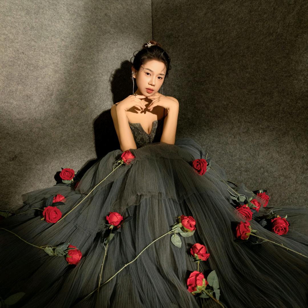 开心的小富婆→沐洋