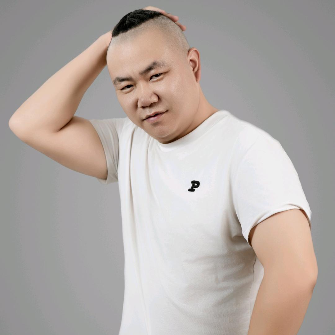 甩头哥