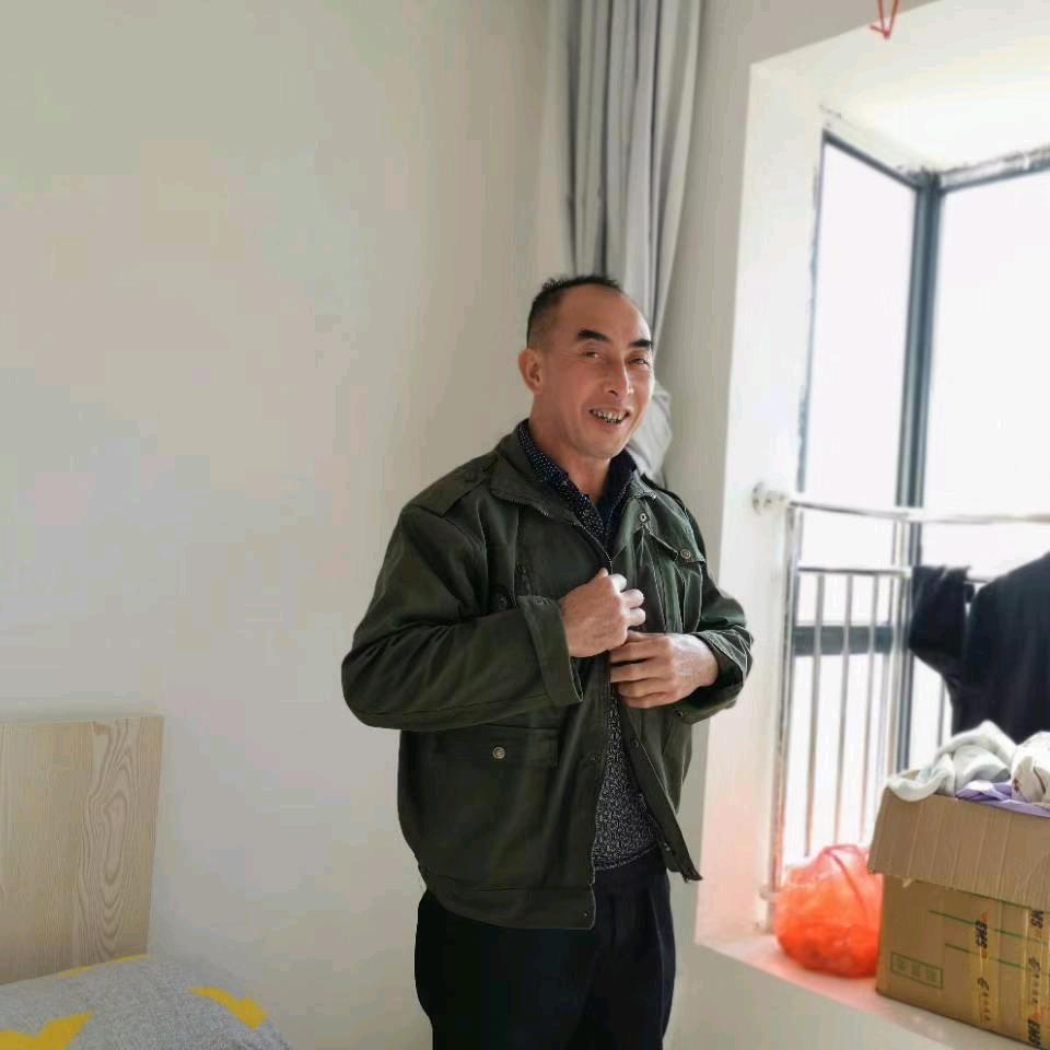 用户8498792037427找个女朋