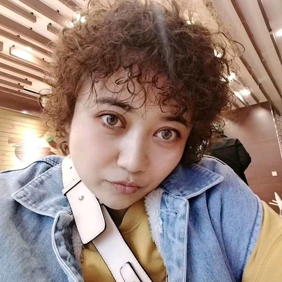 吃奶嘴的尼姑头像