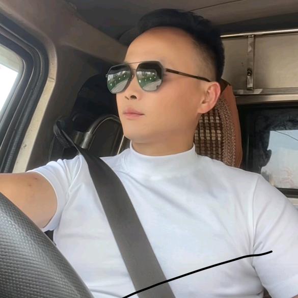 阿龙哥