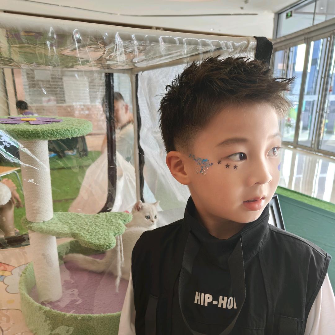 乳山THE ONE街舞——新宇ᰔᩚ