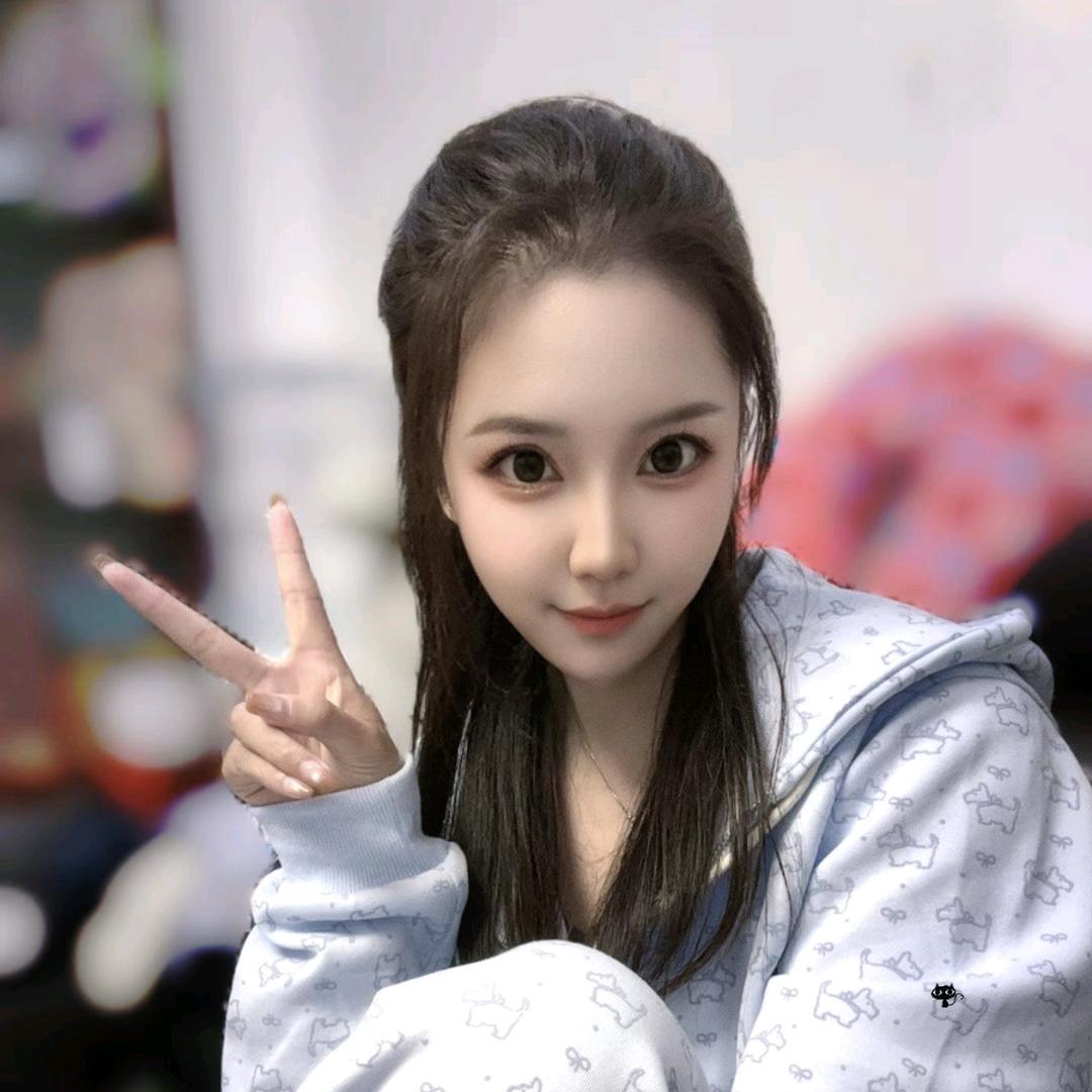 别看了   我是空白👊