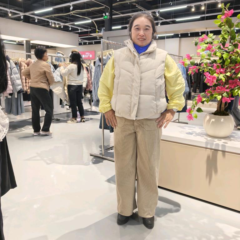 聊天主播穆大姐🌹🌹🌹🌹🌹🌹?