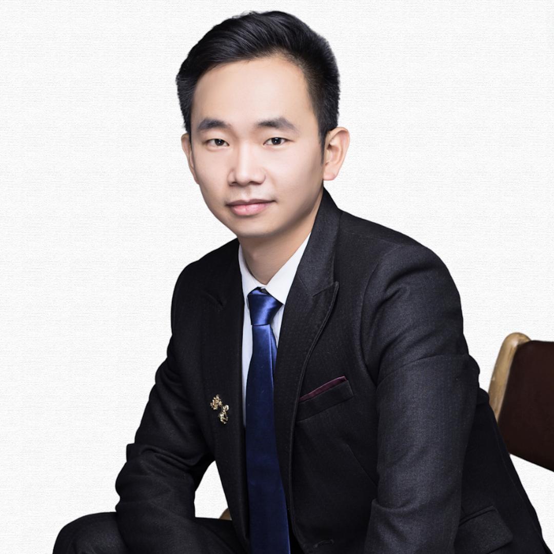 李小龙｜律师