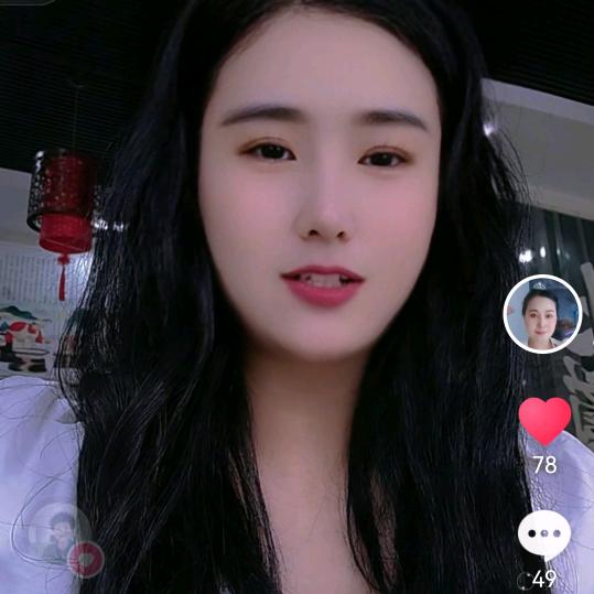 大月亮❤️(和)早上9点30开播