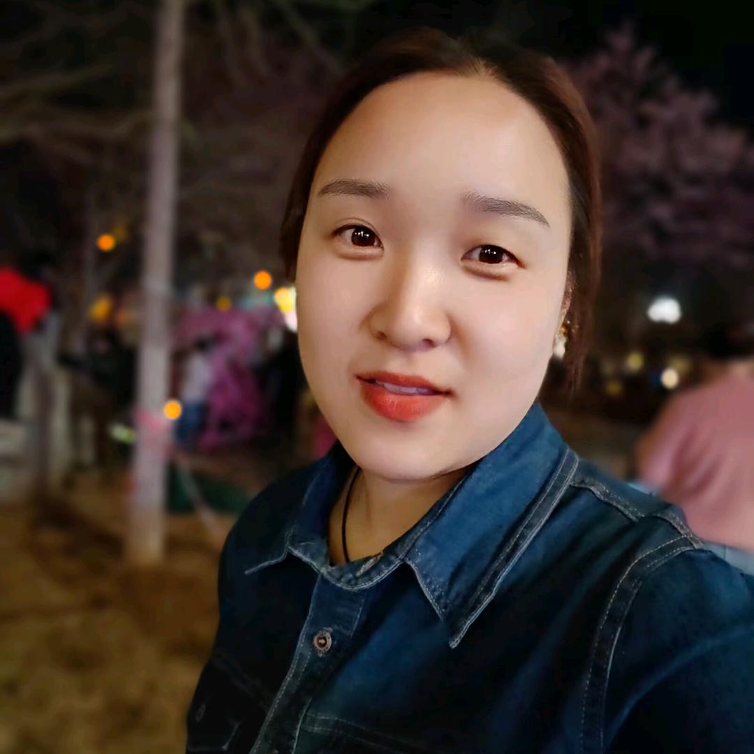 是莹莹吖