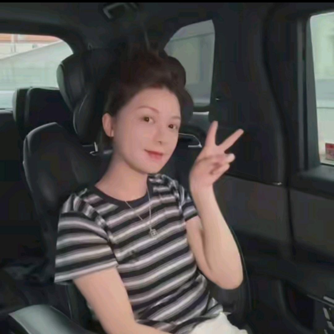 米叨叨（严选穿搭）
