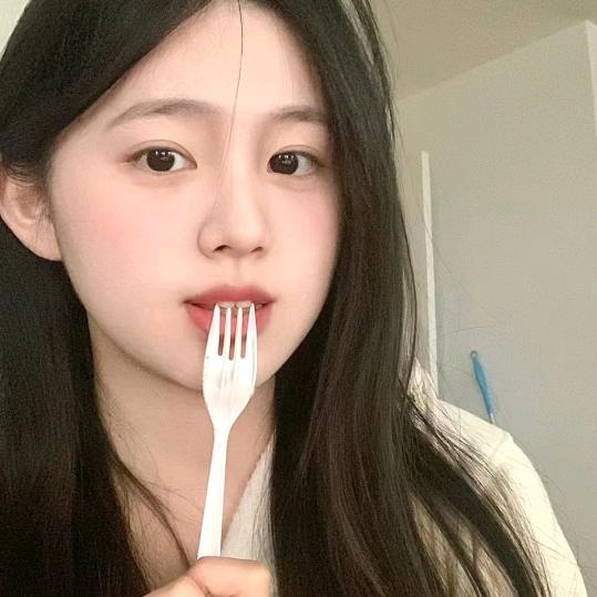 倩儿超爱吃