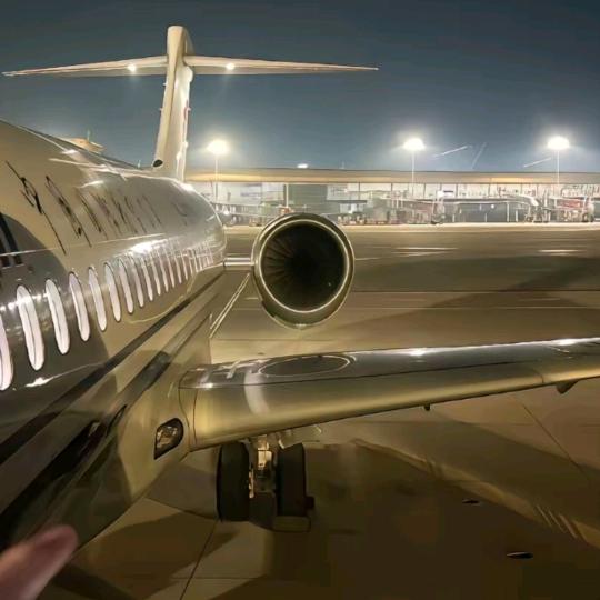 ℒ         Ꭽℯ⃝弘哥 睡不着$