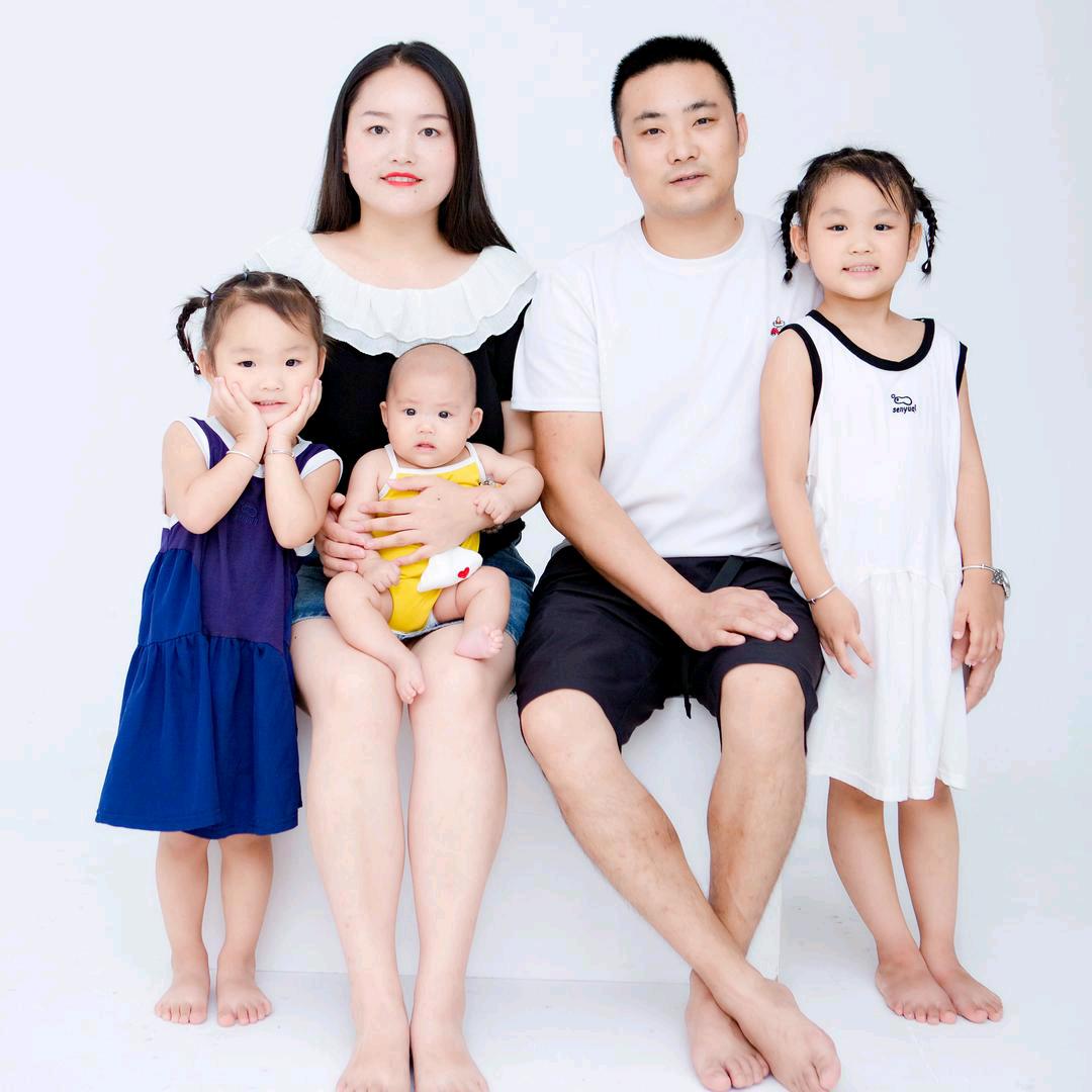 军军在努力（哺乳期）