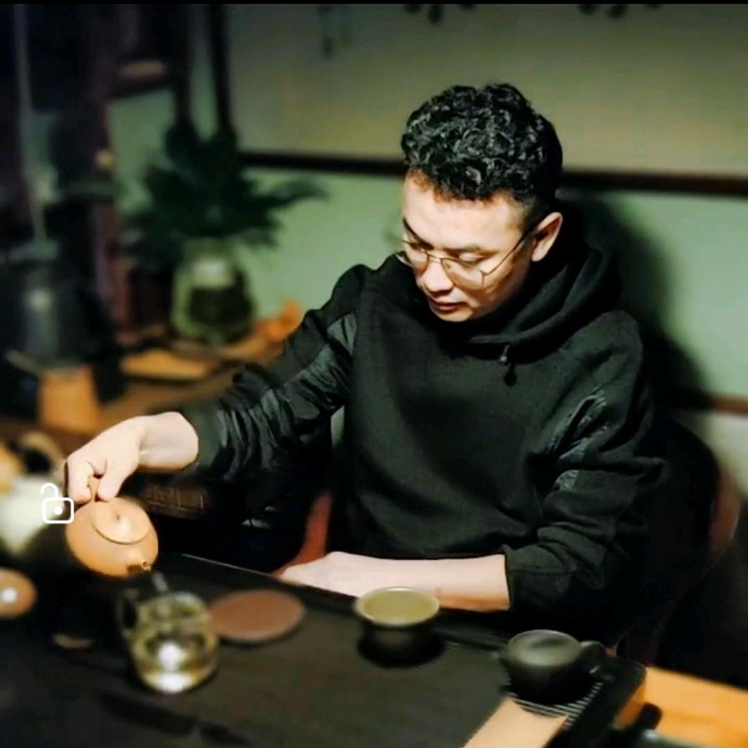 滄海  ¹ ⁹ ⁸ ⁷