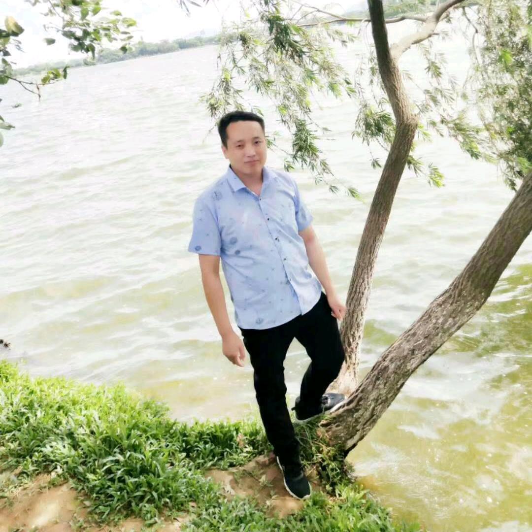 阿玮＠_＠