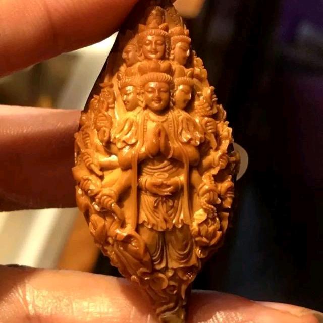 安美文玩橄榄核雕店铺