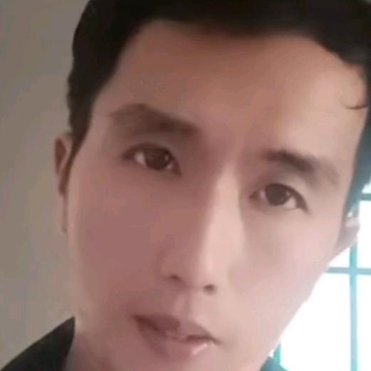 （李念）