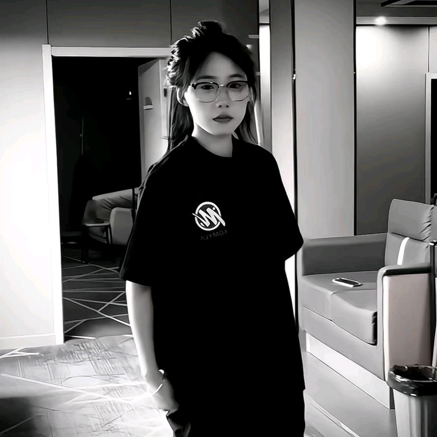 🥀幸运🌿相随🍓头像