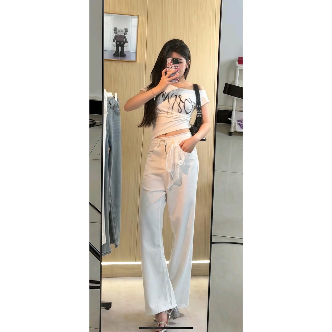 云城精品女装牛仔店