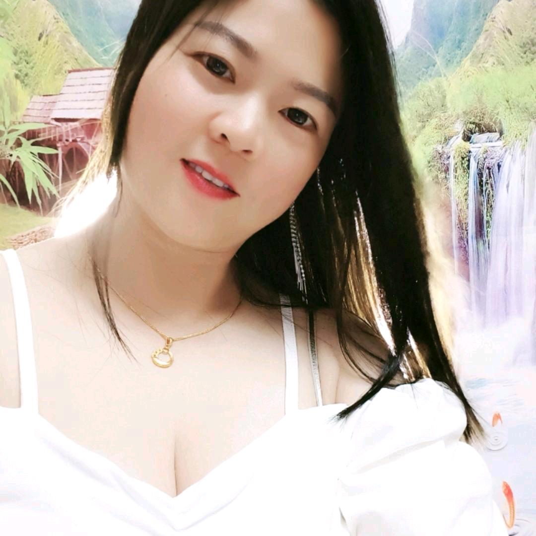 迷彩霞
